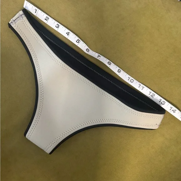 NEW Free People x Abysse Jenna Surf Bikini Bottoms Sz Medium in Pearl 2mm 95/96 - Picture 6 of 10